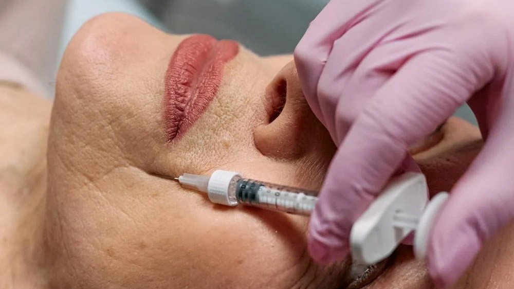 Botox en fillers - Cosmetische en plastische chirurgie - mediacollege