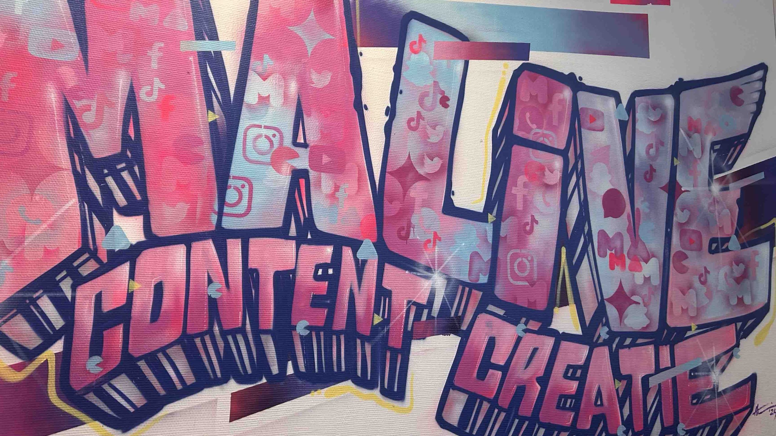 Grafitti-kunstwerk van de redactie van de opleiding MR